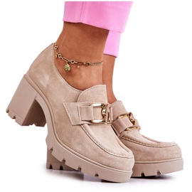 PL5 Chaussures élégantes sur un pilier avec une décoration dorée Harmell beige clair