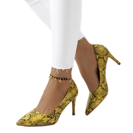 Escarpins jaunes à motif serpent Nickle noir
