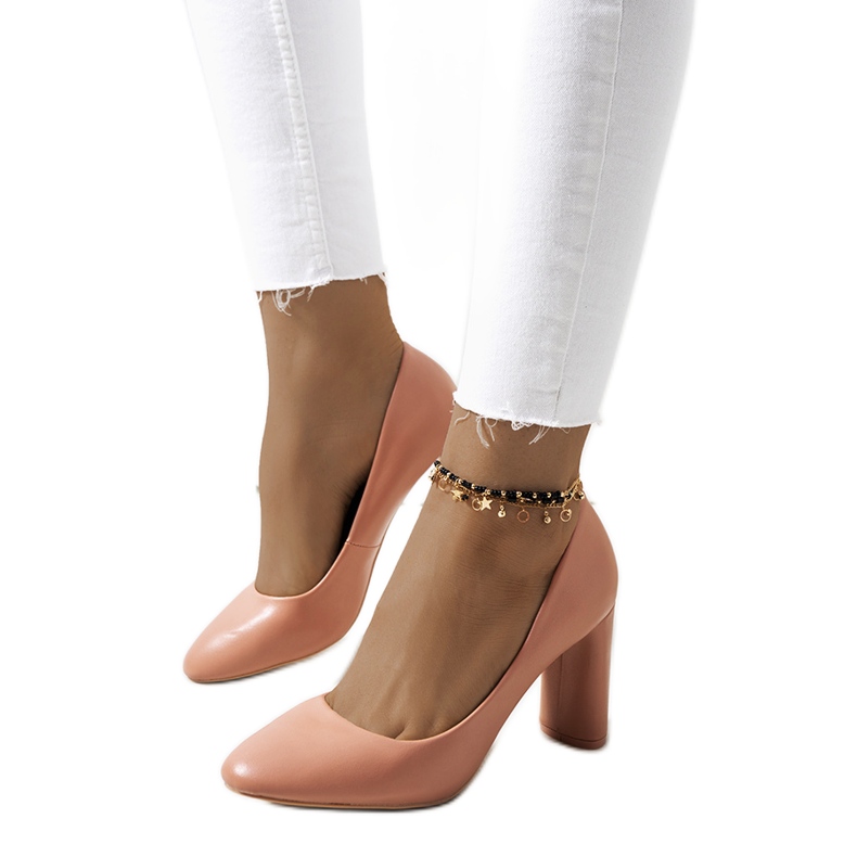 Escarpins roses sur le poste de Burnaby Escarpins roses sur le poste de Burnaby