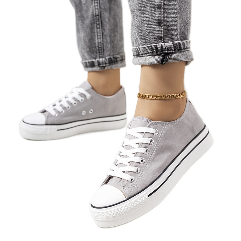 Baskets grises sur la plateforme Wessel Baskets grises sur la plateforme Wessel