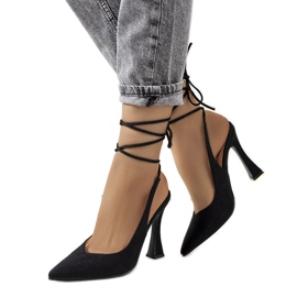 Escarpins à talons hauts à lacets noirs