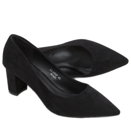 Pompes sur le poste Durga Black le noir