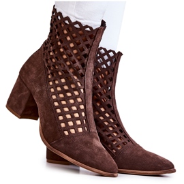 Boots ajourées en daim à talons hauts Nicole 2638 Marron foncé brun