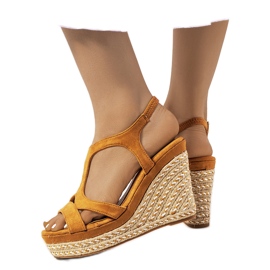 Espadrilles marron sur talon compensé en cèdre brun
