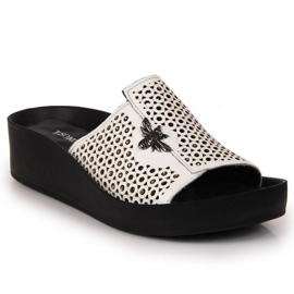 Babouches en cuir ajouré T.Sokolski W SCA163 blanc blanche