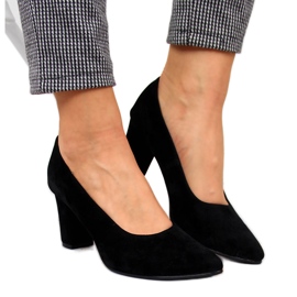 Escarpins sur le poteau en daim noir Monique le noir Escarpins sur le poteau en daim noir Monique le noir