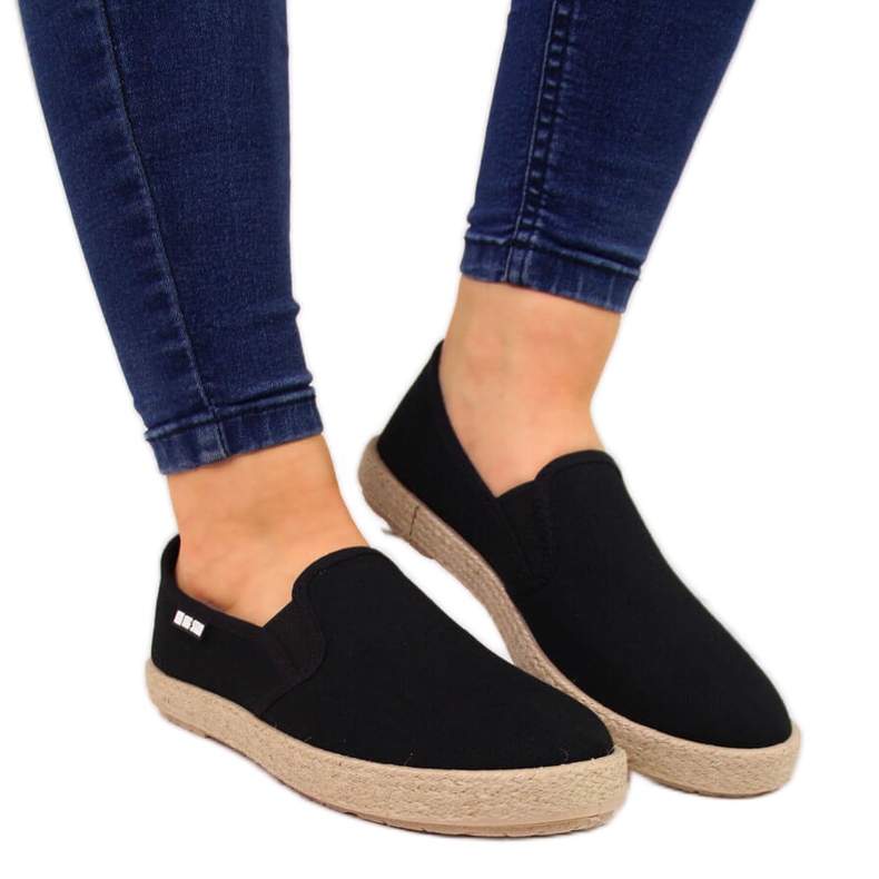 Espadrilles noires à enfiler pour femmes Big Star DD274017 le noir Espadrilles noires à enfiler pour femmes Big Star DD274017 le noir
