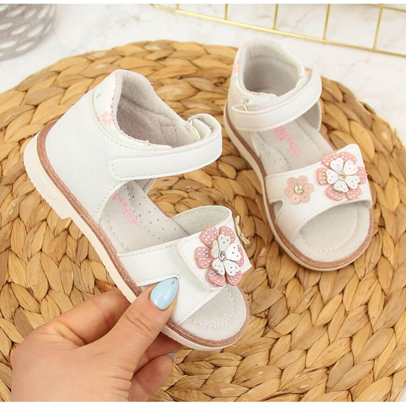 Sandales blanches velcro American Club pour fille Sandales blanches velcro American Club pour fille