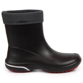 Galoches noires isolées Nordman avec une chaussette le noir