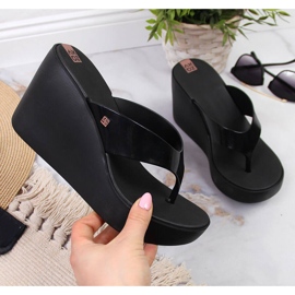 Tongs compensées en caoutchouc noir Zaxy HH285292