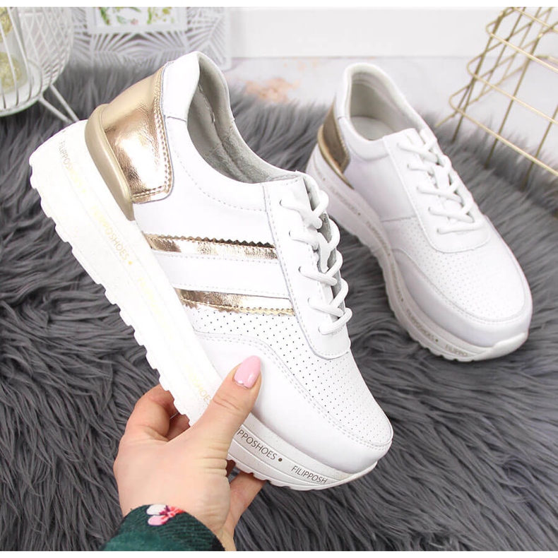 Chaussures pour femmes en cuir sur la plate-forme Filippo blanche