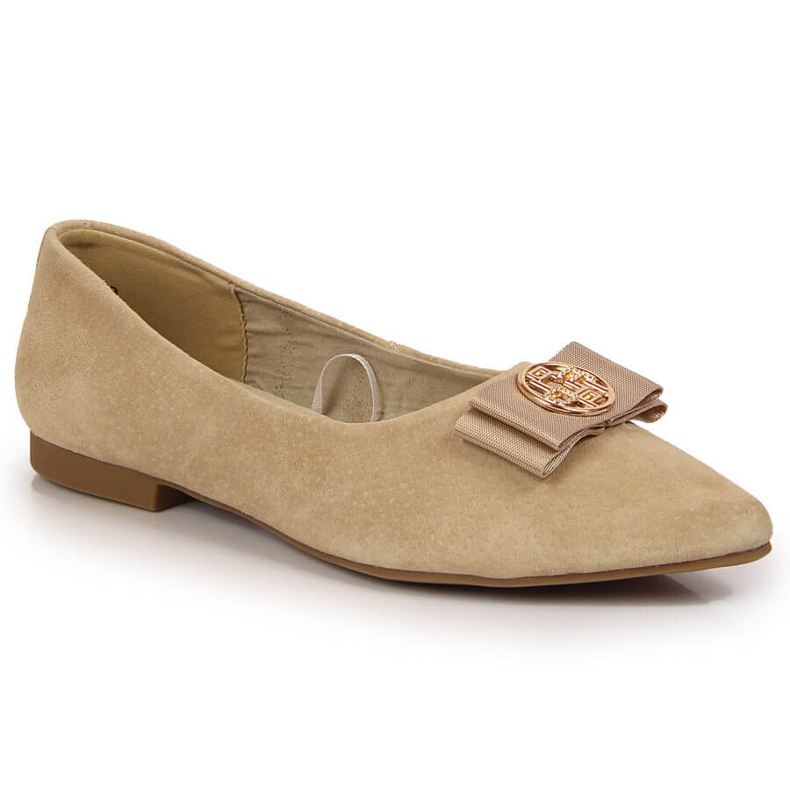 Ballerines en cuir pour femmes avec une pointe de beige Filippo