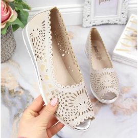 Chaussures femme Jezzi ajourées, bout ouvert, beige