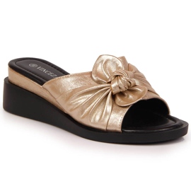 Chaussons compensés dorés femme Vinceza