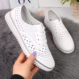 Chaussures femme en cuir ajouré Artiker blanc blanche