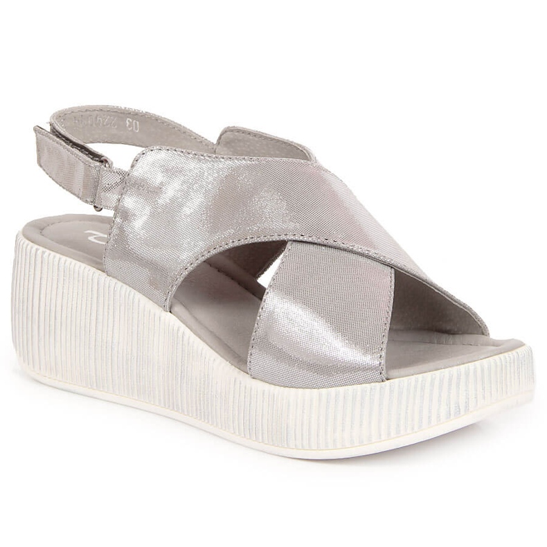 Sandales en cuir pour femme sur talon compensé argenté Dolce Pietro Sandales en cuir pour femme sur talon compensé argenté Dolce Pietro