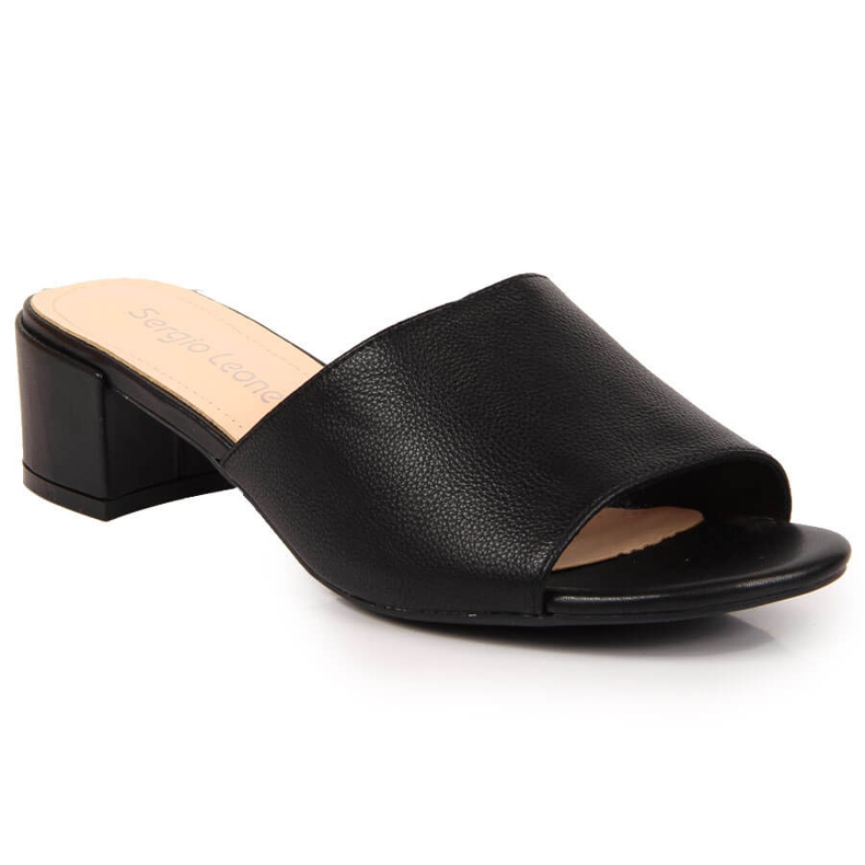 Chaussons noirs pour femmes sur un bloc par Sergio Leone le noir