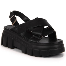 Sandales pour femmes sur la plateforme Jezzi noire