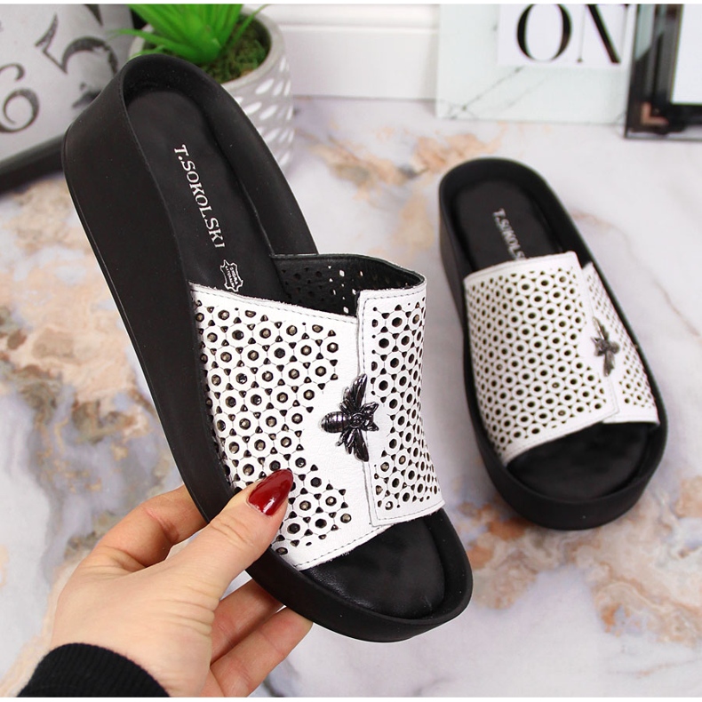 Chaussons cuir femme blanc ajouré T.Sokolski