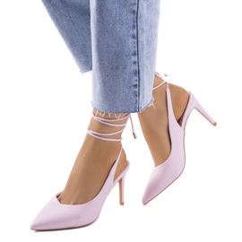 Talons à lacets roses de Latvala Talons à lacets roses de Latvala