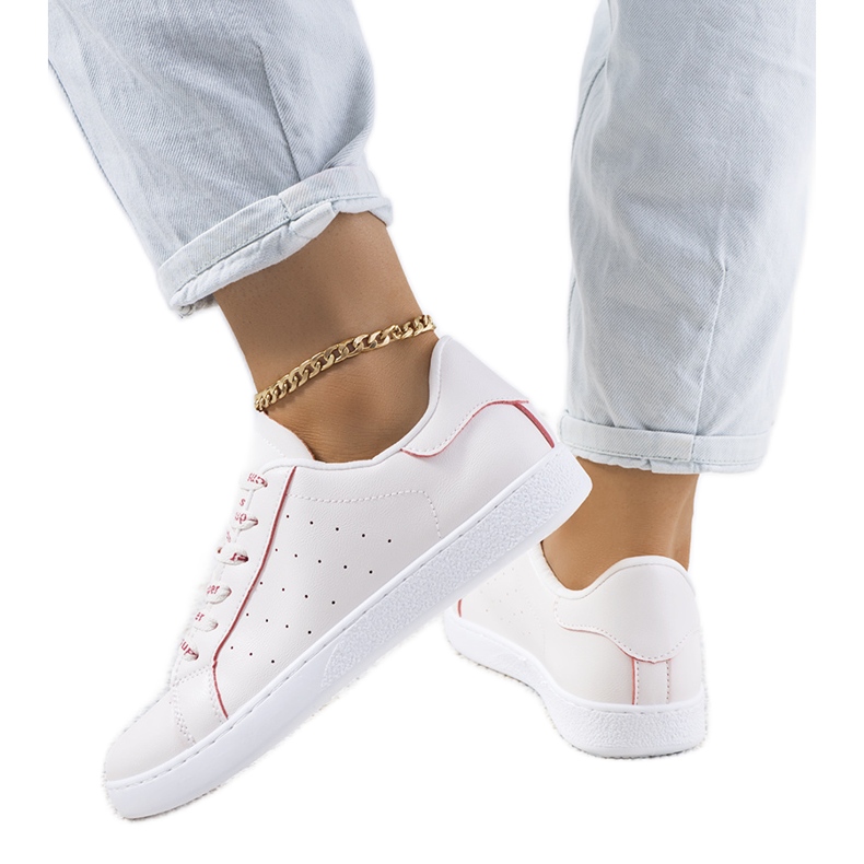 Chaussures de sport rouges et blanches Koho Chaussures de sport rouges et blanches Koho