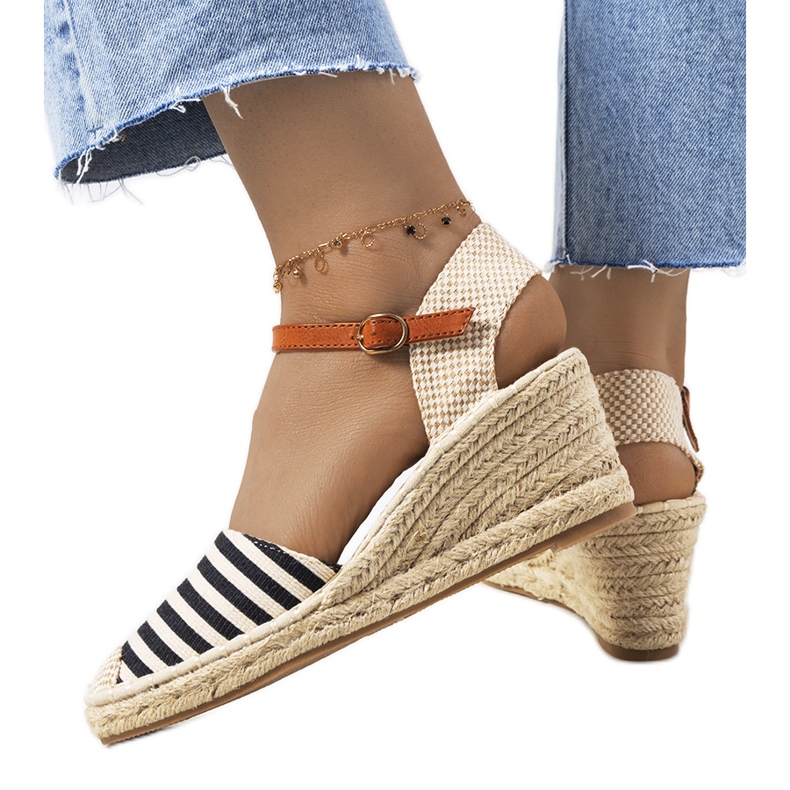 Espadrilles noires sur le compensé Garvan beige le noir