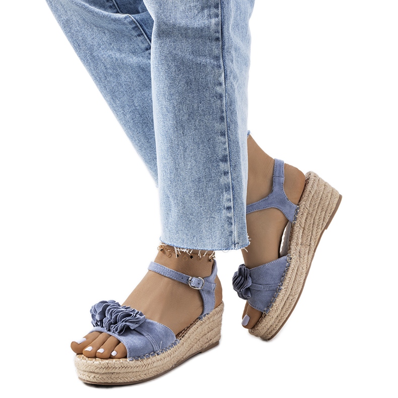 Espadrilles bleues sur la plateforme Straden