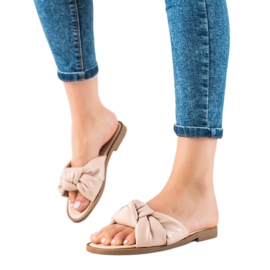 Ideal Shoes Chaussons beiges élégants rose Ideal Shoes Chaussons beiges élégants rose