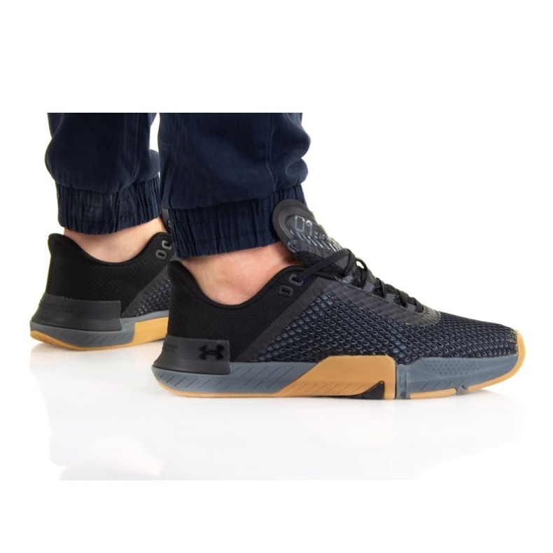 Chaussures Under Armour TriBase Reign 4 M 3025052-002 le noir