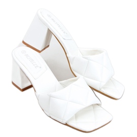 Chaussons talon large Helen Blanc