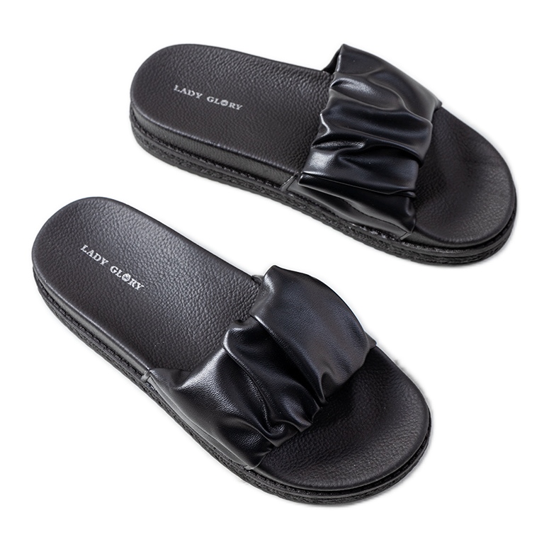 Chaussons noirs sur la plateforme Baldwin le noir