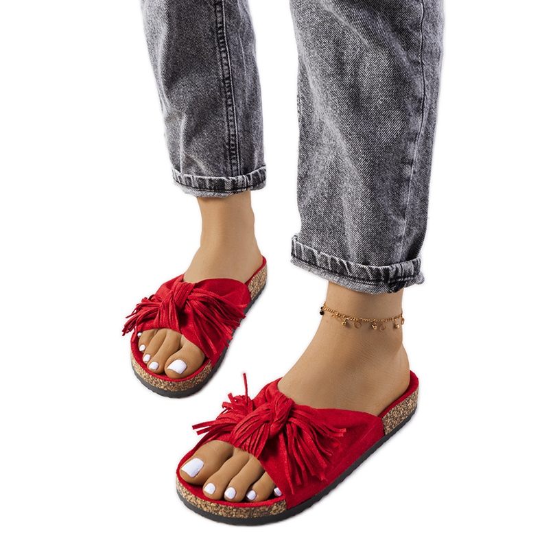 Babouches rouges à franges Laderies