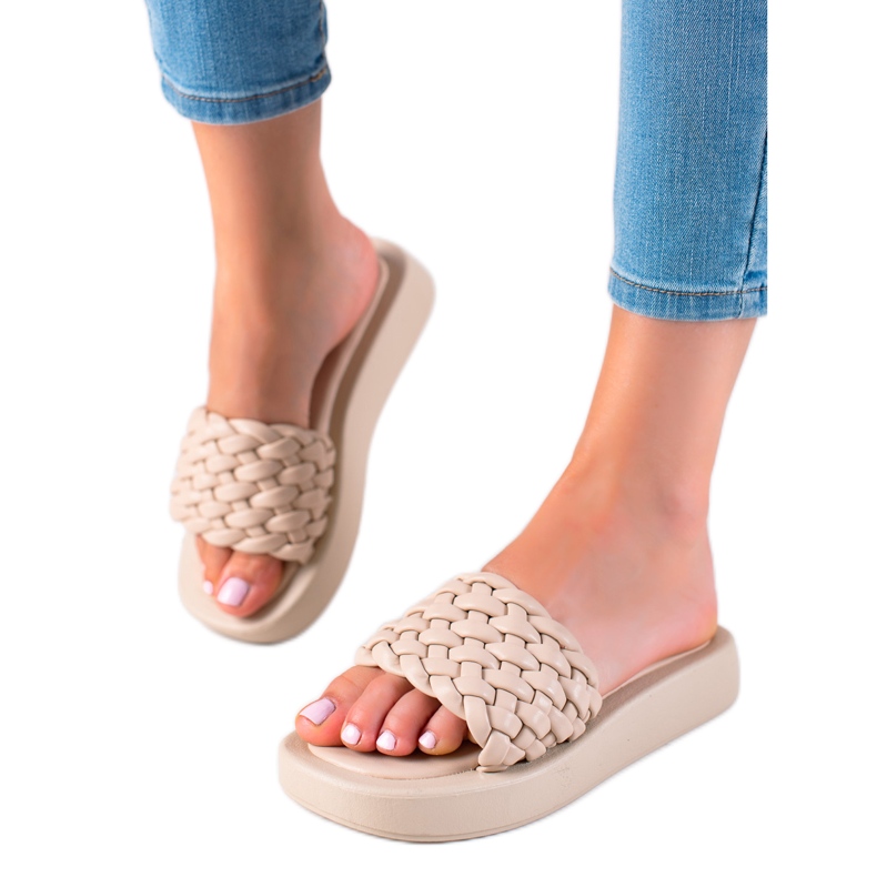 Mannika Pantoufles Sur La Plateforme beige Mannika Pantoufles Sur La Plateforme beige