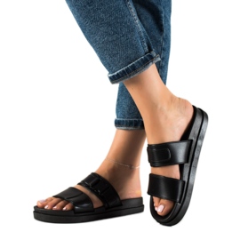 SHELOVET Chaussons Noirs Avec Une Boucle