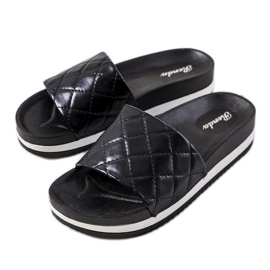 Chaussons Hassell matelassés noirs