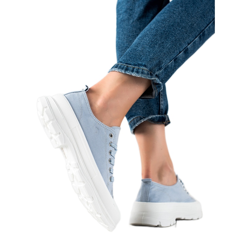 SHELOVET Baskets bleues sur la plateforme