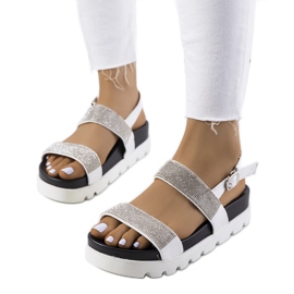 Sandales blanches ornées de zircons cubiques Felding