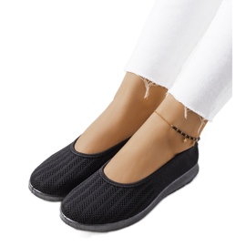 Baskets noires de Meeri le noir
