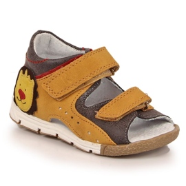 Sandales velcro Kornecki Jr KOR6867 camel brun