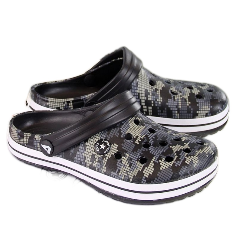 Pantoufles en mousse noire American Club Jr.AM445A le noir