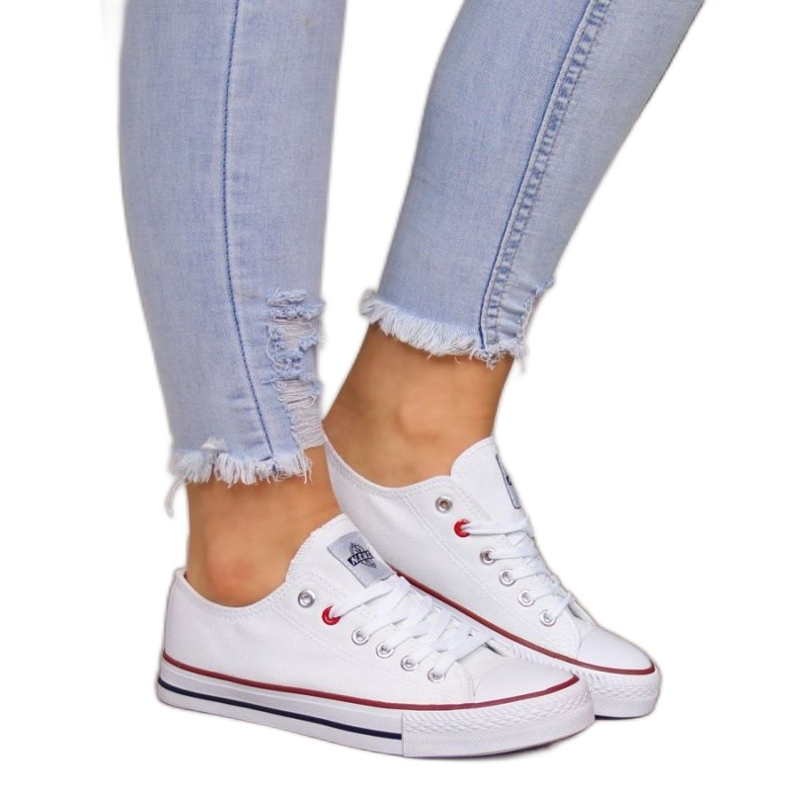 BM Baskets basses blanches NEWS W EVE8C