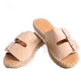 SHELOVET Chaussons En Daim Avec Boucles beige