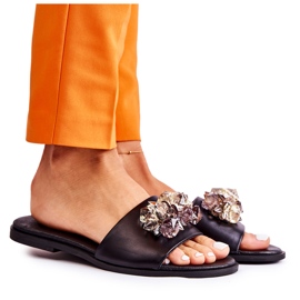 Chaussons Femme Cuir Avec Ornement Nicole 2726 Noir le noir Chaussons Femme Cuir Avec Ornement Nicole 2726 Noir le noir