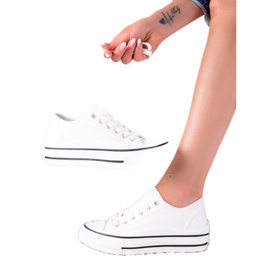 SHELOVET Baskets sur la plate-forme blanc