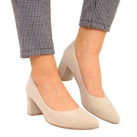 Escarpins sur le pilier en daim Juma beige