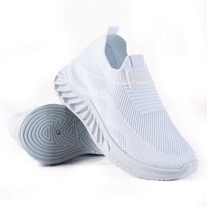 SHELOVET Chaussures de sport à enfiler blanche SHELOVET Chaussures de sport à enfiler blanche