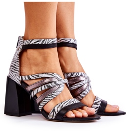 Sandales en cuir pour femmes sur bloc massif Maciejka 05514-03 Gris noir