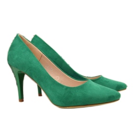 Escarpins sur un talon aiguille en daim vert W Sergio Leone