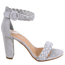 Sandales sur le post de Donna Grey gris
