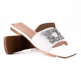 SHELOVET Pantoufles élégantes blanc